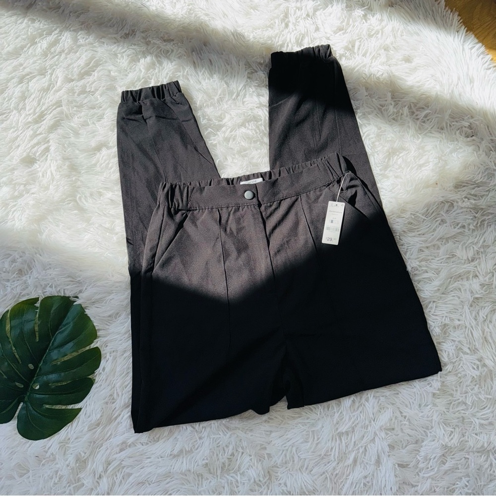 ARDENE | Black Pleated Pants Cuffed Bottoms Size Small